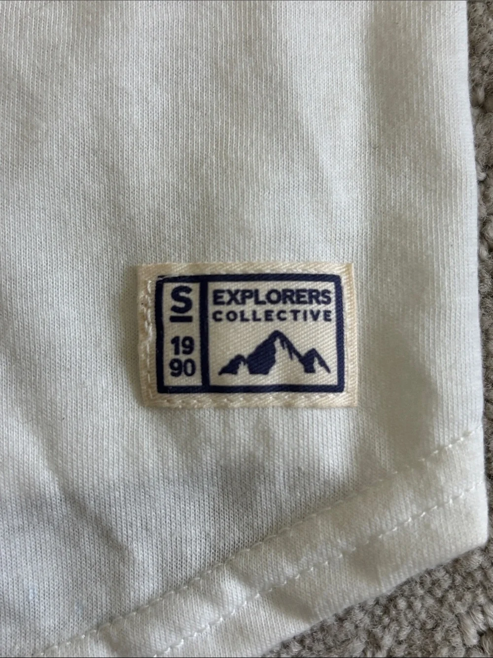 Dog White Zion National Park Tee with Yellow Trim Size Small
